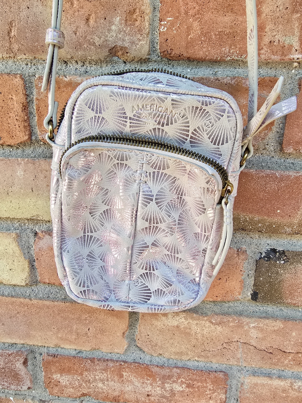 Leather White& PurpleyPink Metallic Fan Design Crossbody American Leather Co Bag
